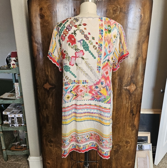 Johnny Was 100% Silk Colorful Floral Tunic - Picture 3 of 10